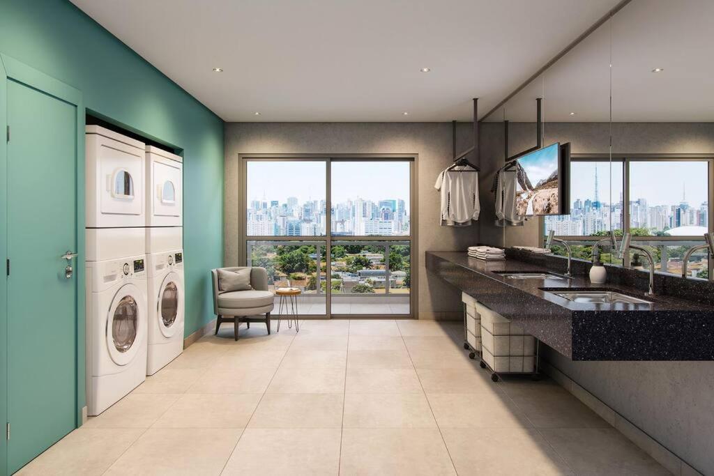 Completo A 230m Do Metro Brooklin Apartment